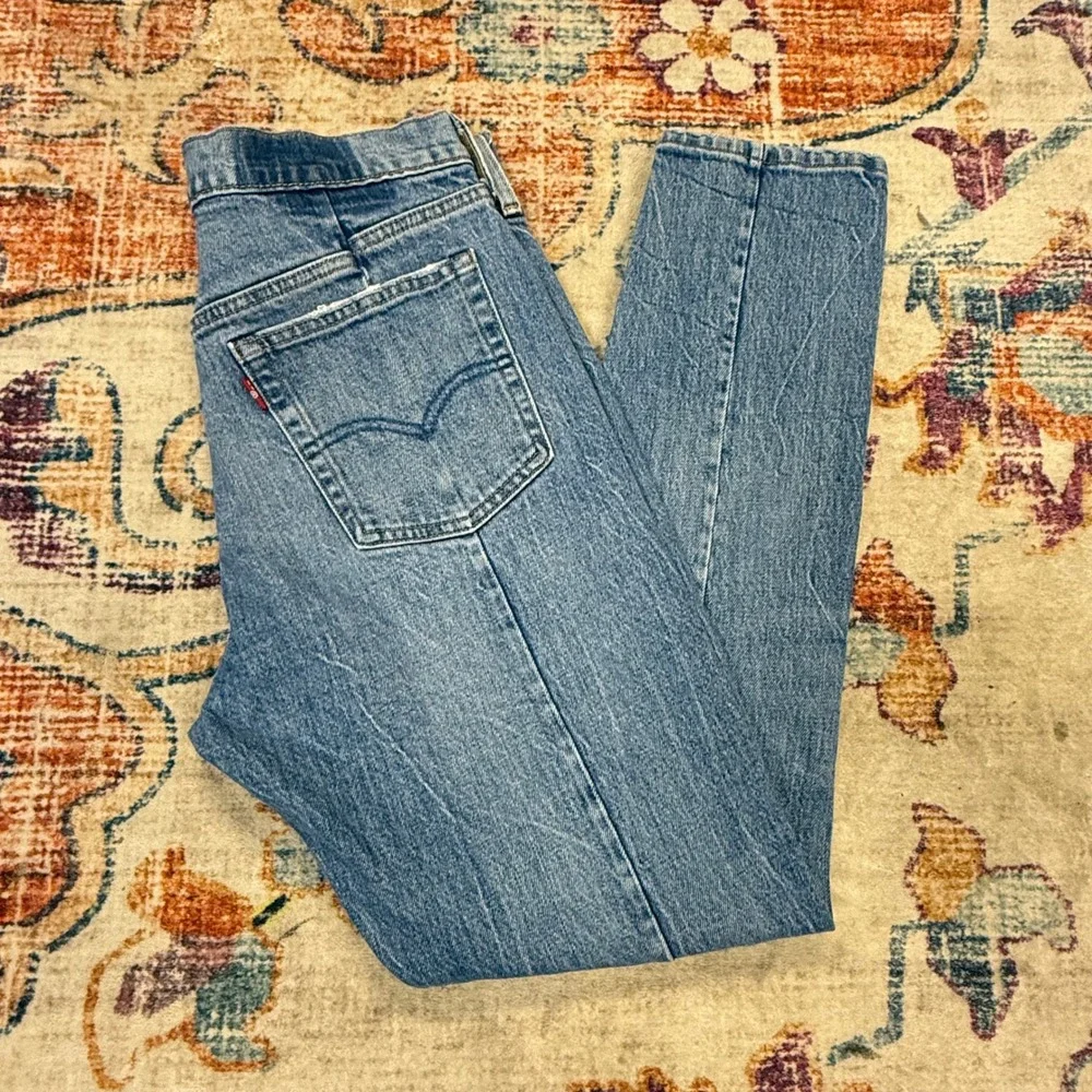 Levis Altered 501 Skinny Jeans Medium Wash Distressed High‎ Rise W29 L28